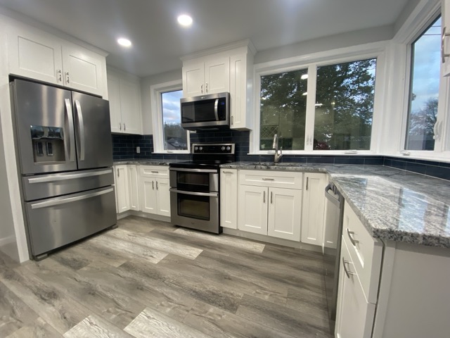 Transitional Kitchen Remodel by 215Mercury Kitchen & Bath Remodeling — Project 1 project photo