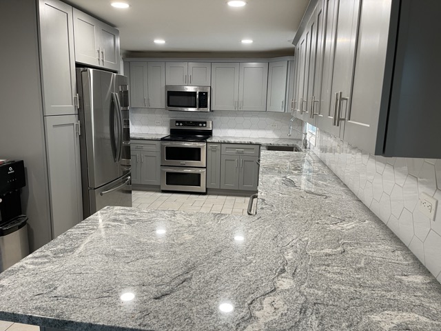 Contemporary Transitional Kitchen Remodel by 215Mercury Kitchen & Bath Remodeling project photo